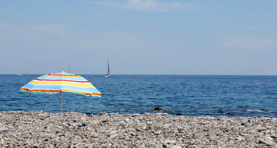 Riposto Foto: 2 van 10