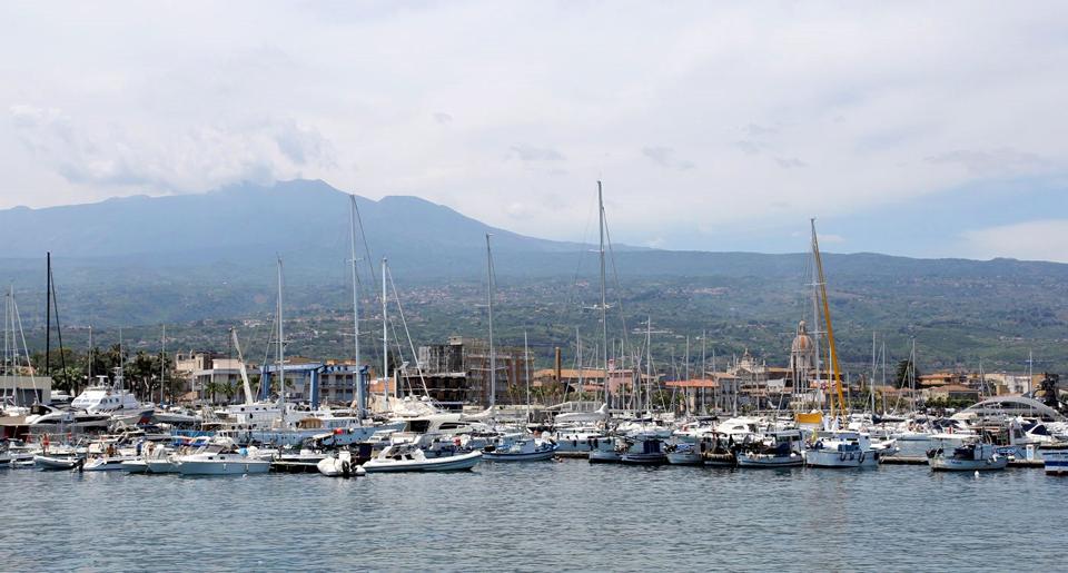 Riposto Foto: 4 van 10