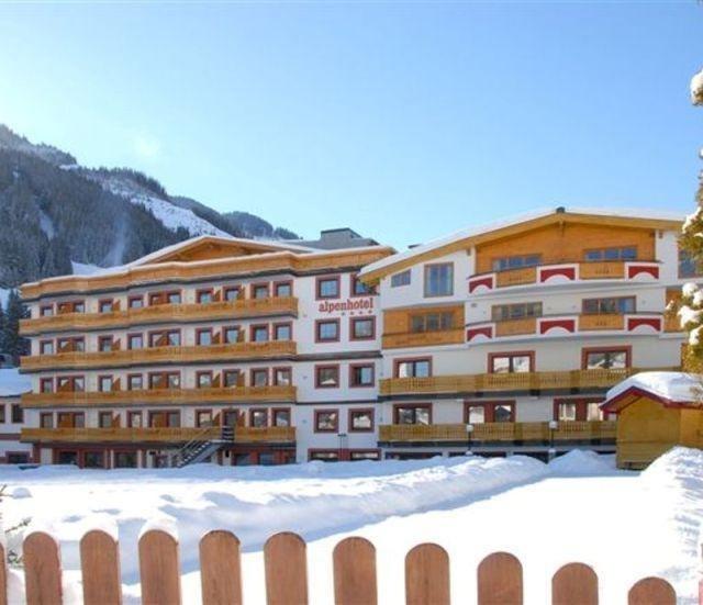 JUFA Alpenhotel Saalbach