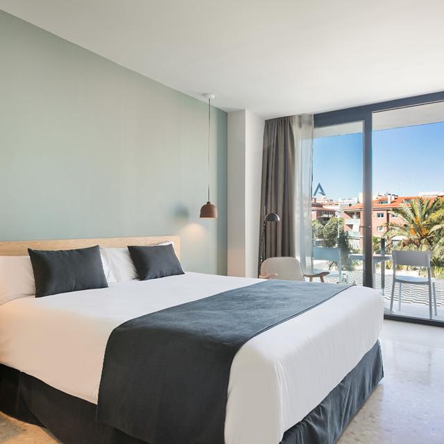 Aqua Hotel Silhouette & Spa (logies/ontbijt) - adults only