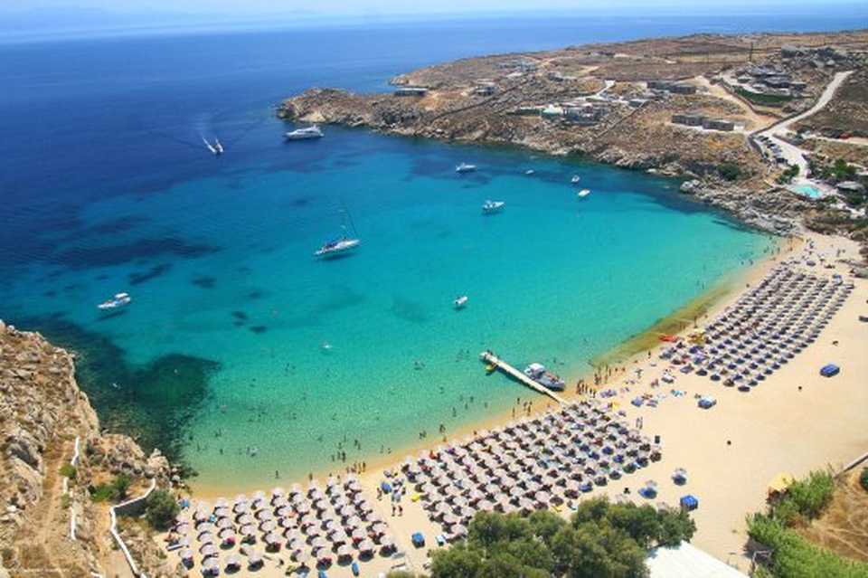Super Paradise Beach Foto: 2 van 2