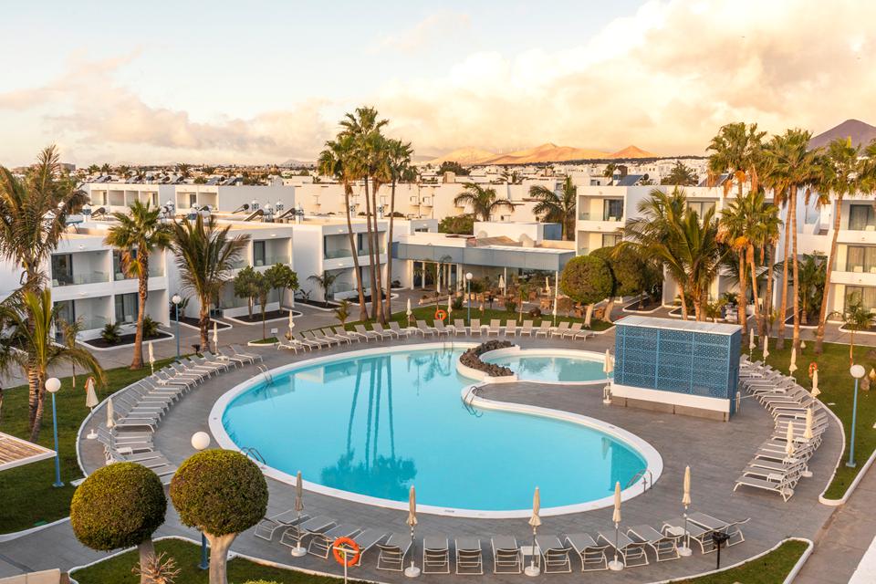 Hotel Oasis Lanz Beach Mate