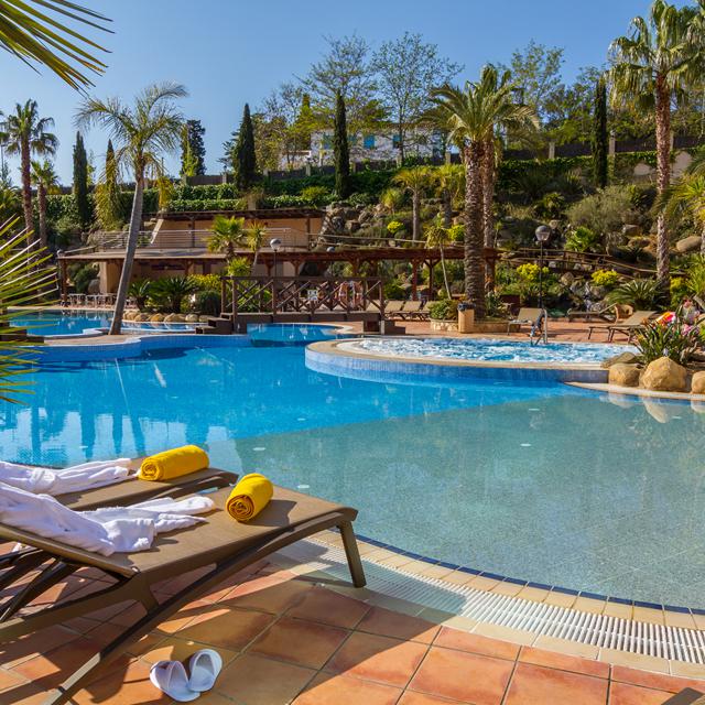 Hotel Golden Bahia de Tossa - inclusief huurauto