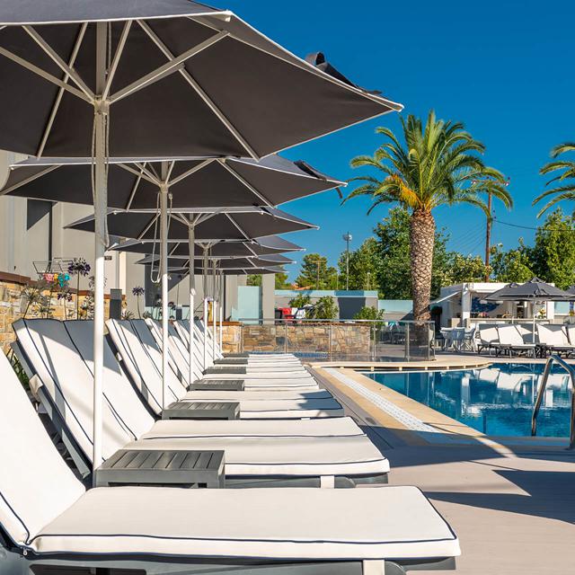 Dionysos Hotel & Studios