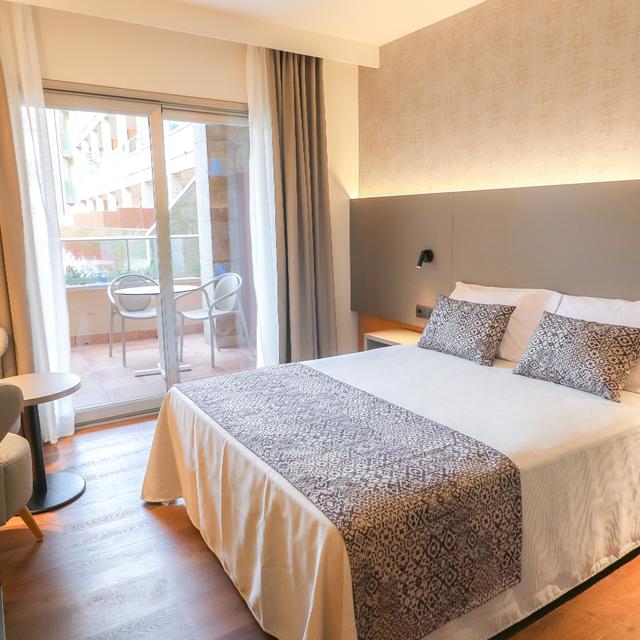 Hotel Golden Bahia de Tossa - inclusief huurauto