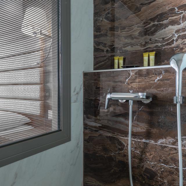 Dionysos Hotel & Studios