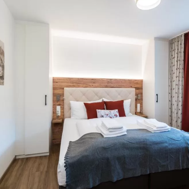 Villagepark Suites