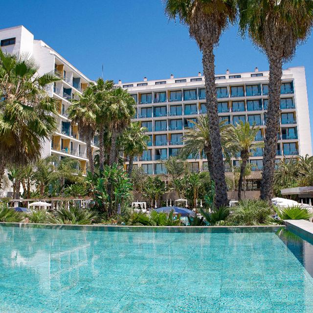 Aqua Hotel Silhouette & Spa (logies/ontbijt) - adults only