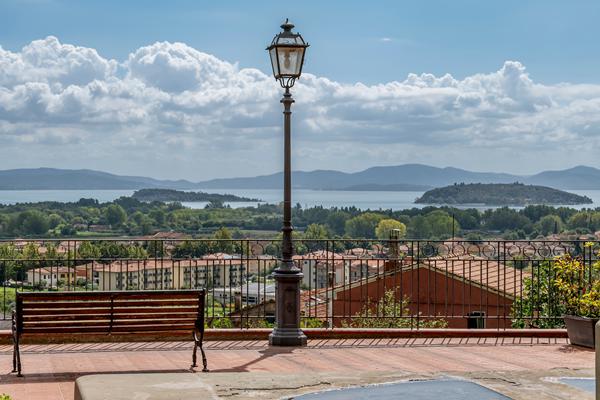 Photo de Tuoro sul Trasimeno