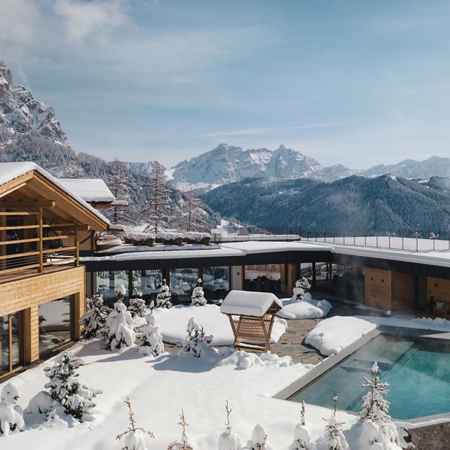 Kolfuschgerhof Mountain Resort&Spa in Dolomites Colfosco - Corvara - Alta Badia