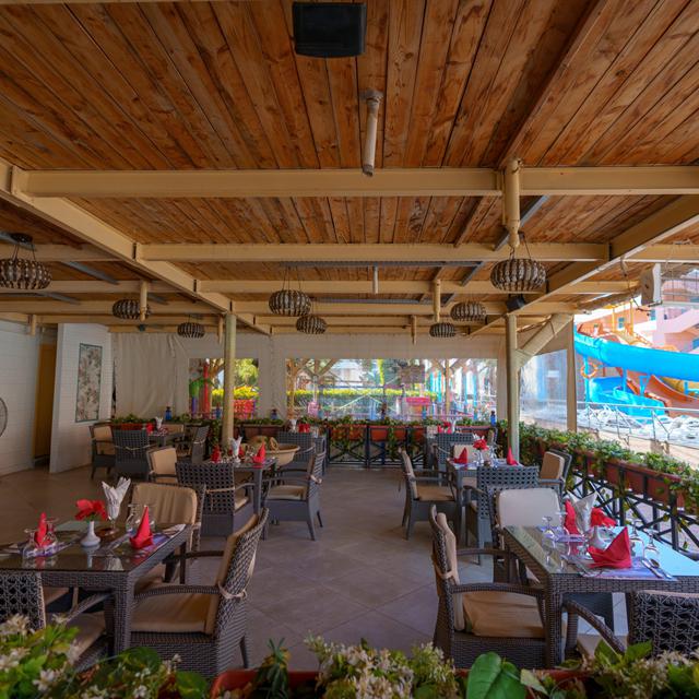 Minamark Beach Resort & Spa