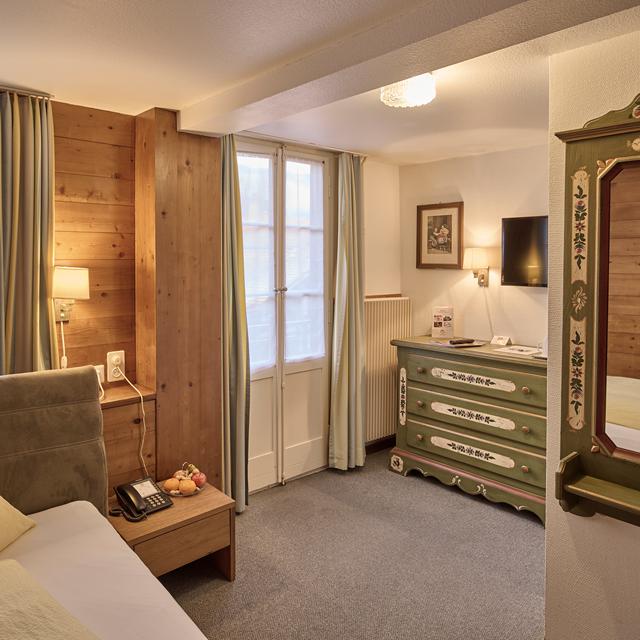Baeren Hôtel, The Bear Inn