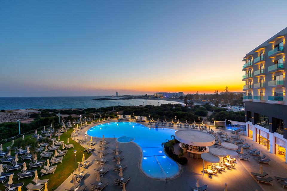 Hotel NissiBlu Beach Resort
