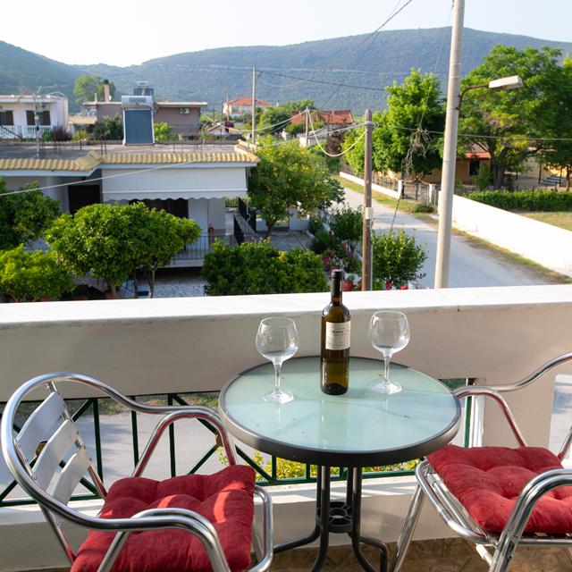 Aparthotel Athanasios by Philoxenia