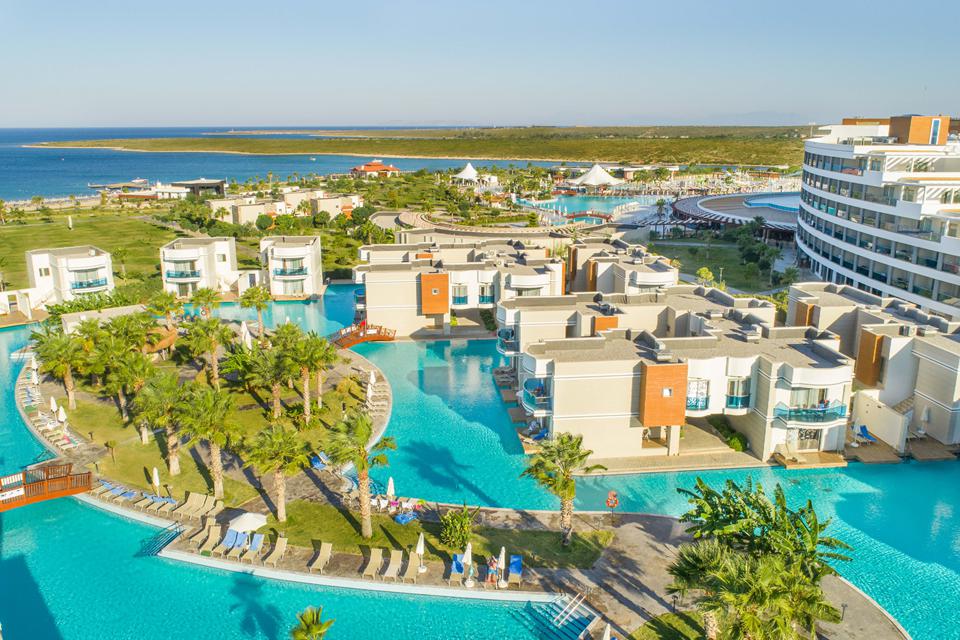 Hotel Aquasis Deluxe Resort & Spa