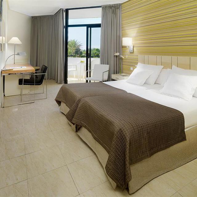 Hotel H10 Conquistador
