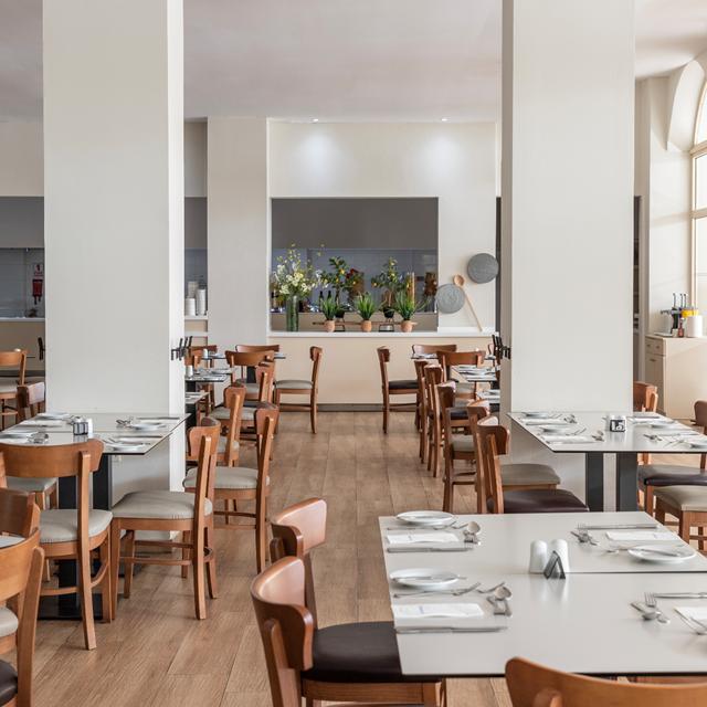 Hotel Louis Paphos Breeze