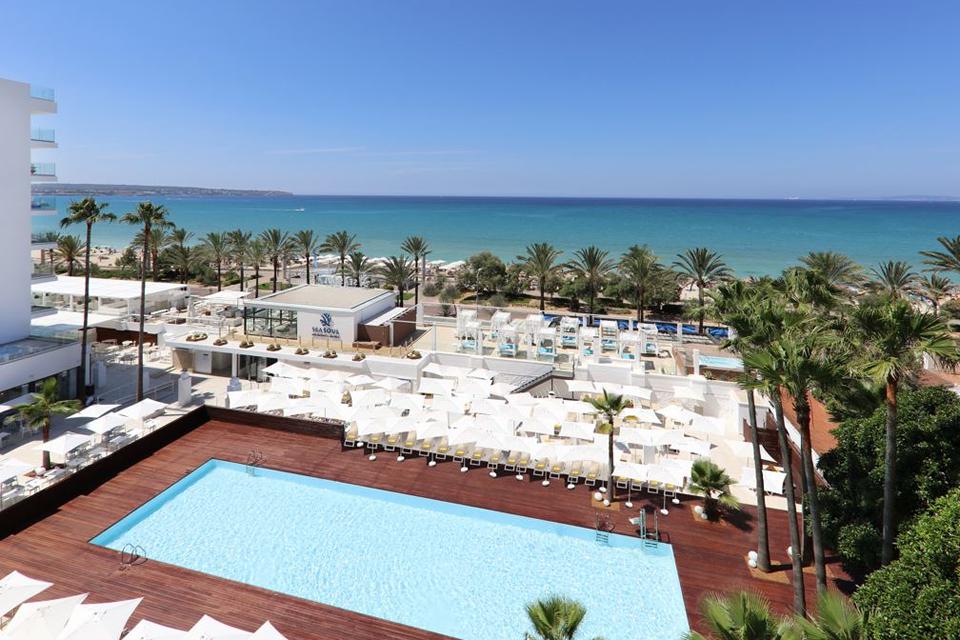 Iberostar Waves Bahia de Palma - adults only
