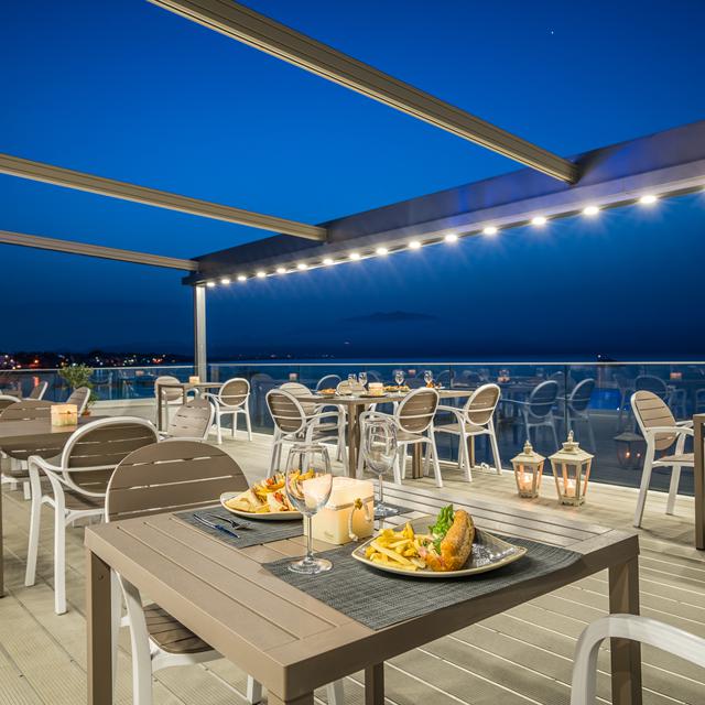 Denise Beach Hotel