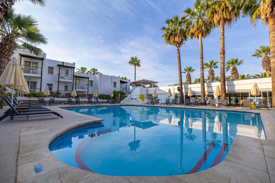 Hotel Sami Beach