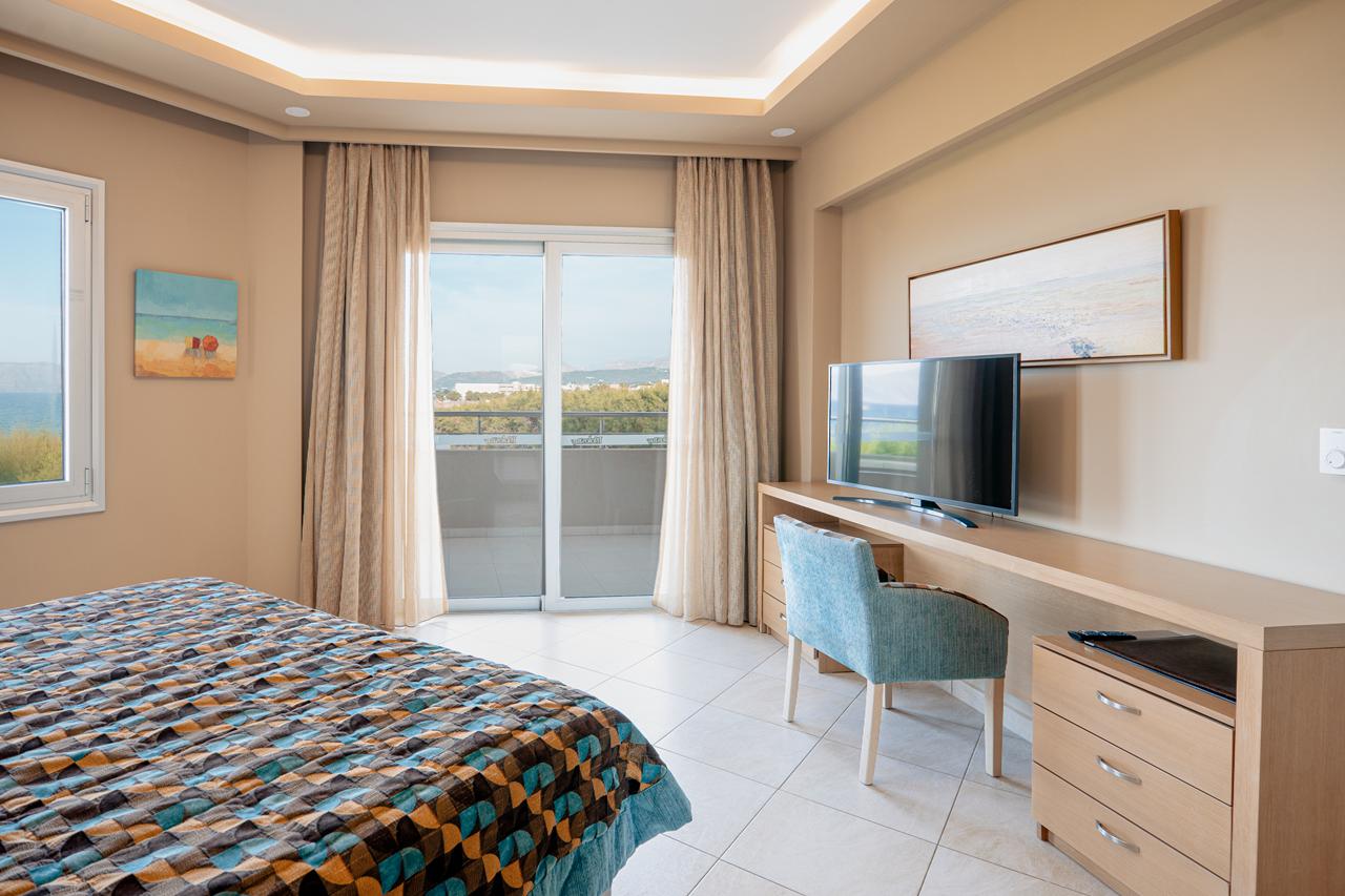 Molos Bay, foto 13