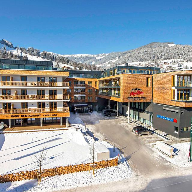 AlpenParks Hotel & Apartment Central Zell am See