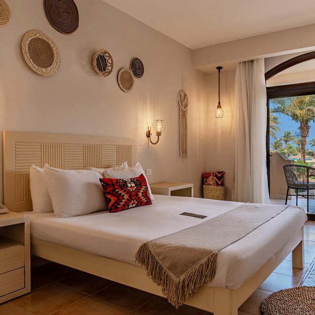 Blend Elphistone Resort