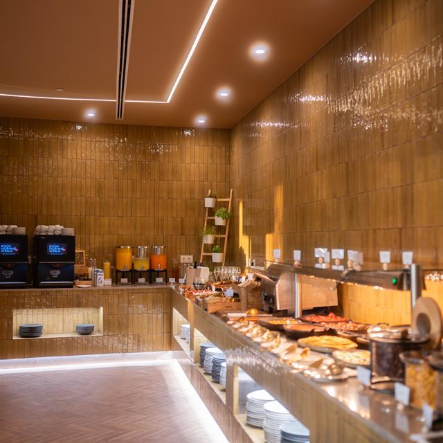 Castelo Suites Hotel