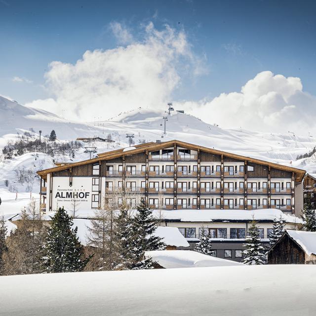Panorama Hotel Almhof Galtür