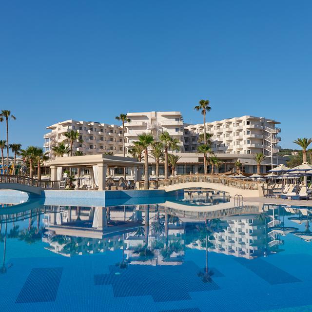 Hotel Atlantica Ocean Beach Resort