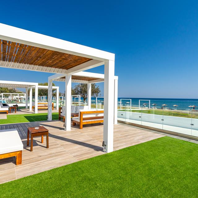 Kamari Plus Beach Resort