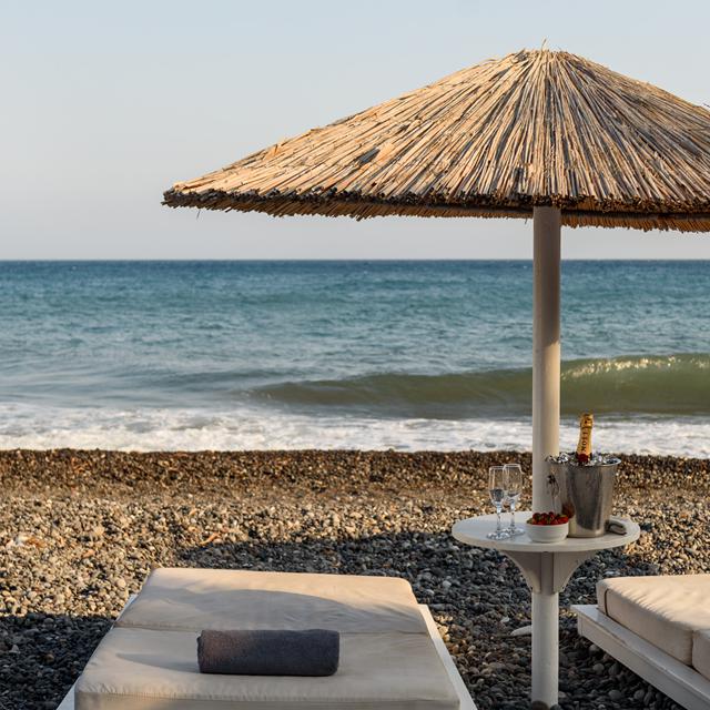 Alesahne Beach Hotel