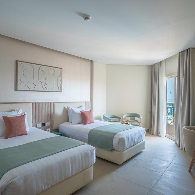 Hotel Sunrise Azalea Aqua Park Resort