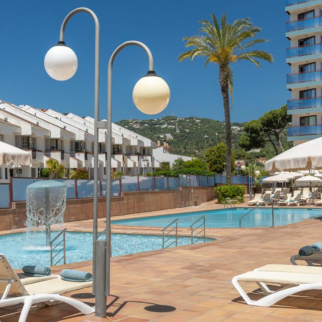 Hotel htop Jadhe
