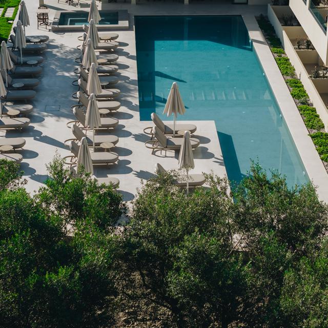 Iskios Suites - adults only