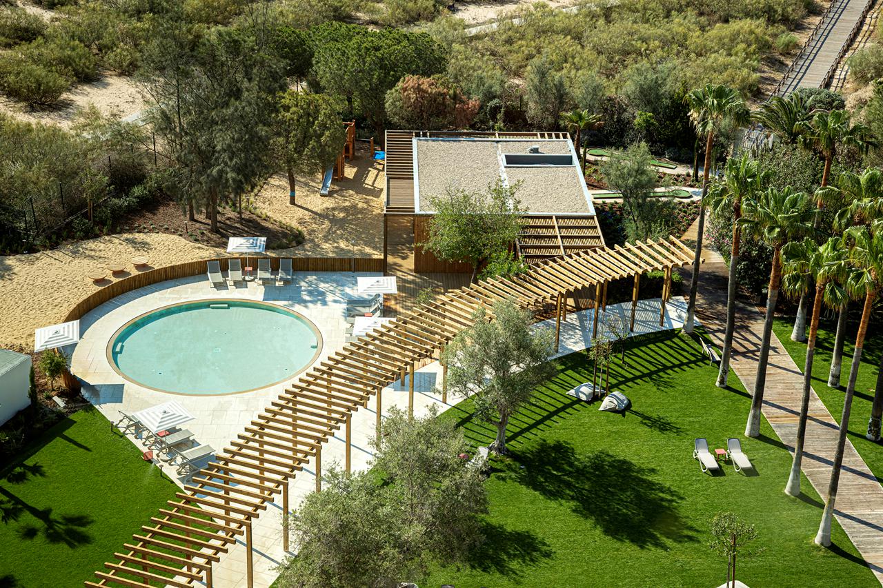 Ozadi Altura Beach Resort, foto 15