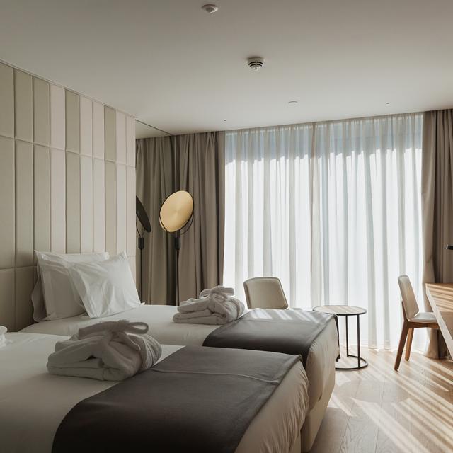 Lumen Hotel & The Lisbon Light Show