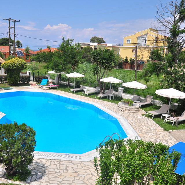 Appartementen Acharavi Garden