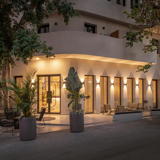 Hotel Indigo Suites Collection