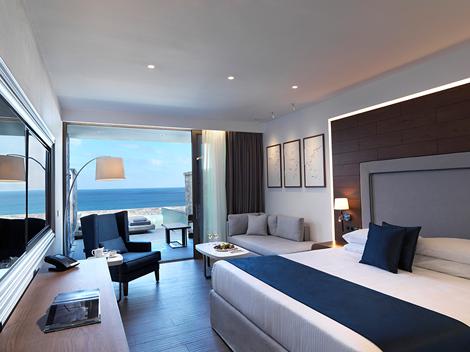 Suite Junior avec piscine - vue mer 