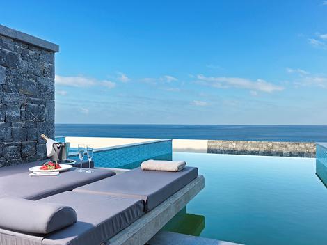 Suite Junior avec piscine - vue mer 